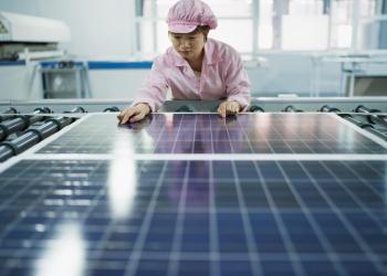 china-worker-solar-panel